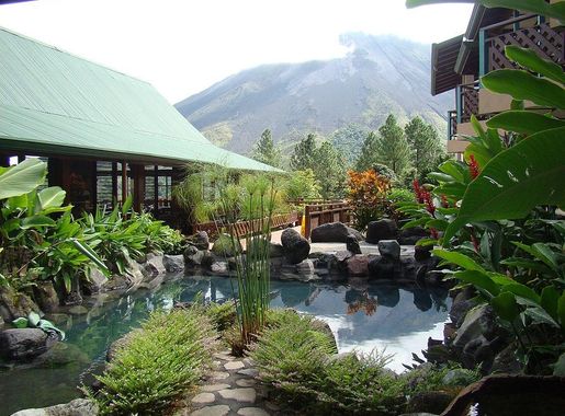 File:Arenal Observatory Lodge - panoramio.jpg - Wikimedia Commons