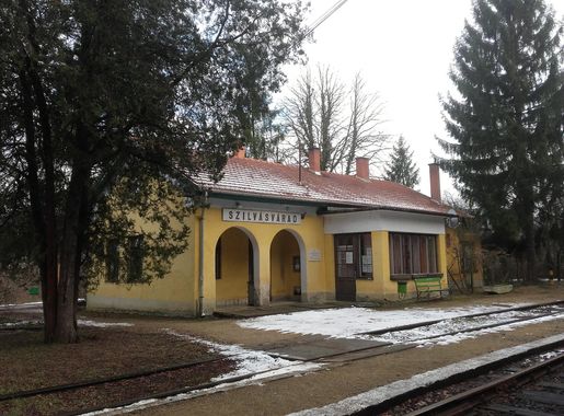 Fájl:Szilvásvárad railway station.jpg – Wikipédia