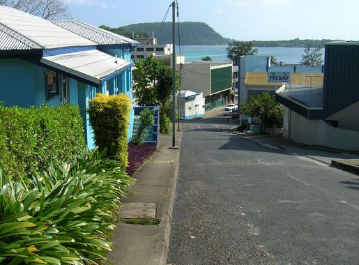 File:Port Vila city centre (7988790857).jpg - Wikimedia Commons