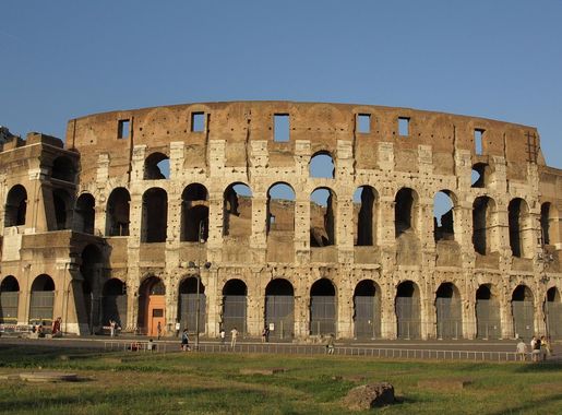 File:Colosseum exterior, inner and outer wall AvL.jpg - Wikimedia Commons