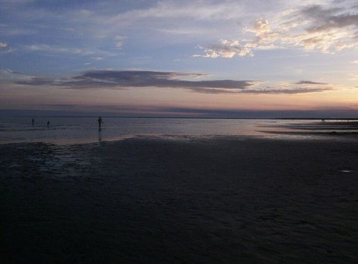 File:Sunset in Pärnu beach, Estonia.JPG - Wikimedia Commons