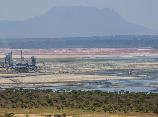 Ficheiro:Lake Magadi 2014.jpg – Wikipédia, a enciclopédia livre