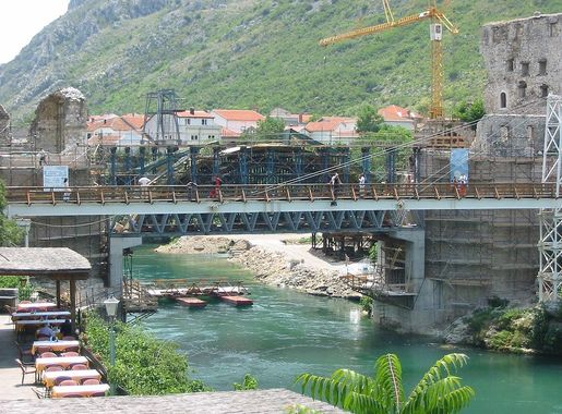 File:Bosnia, Mostar, old bridge 2.JPG - Wikipedia