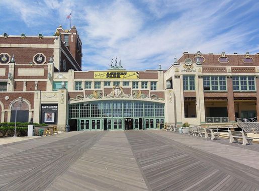 File:948 AP boardwalk and convention hall.JPG - Wikimedia Commons