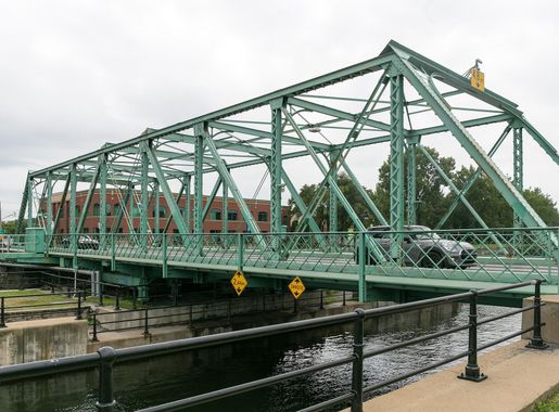 File:Montréal - Canal de Lachine, pont des Seigneurs 20170815-01.jpg -  Wikimedia Commons