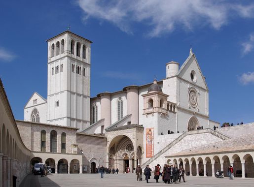 File:Assisi San Francesco BW 2.JPG - Wikipedia