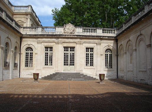File:Musée Calvet.jpg - Wikimedia Commons