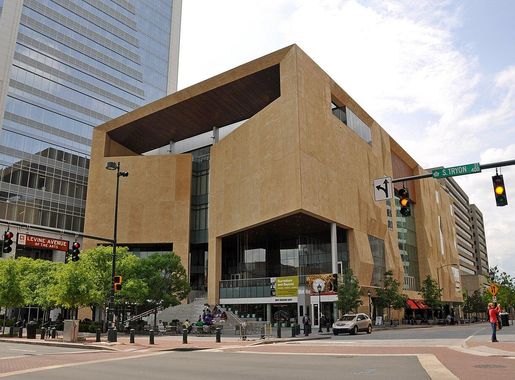 File:Mint Museum in uptown Charlotte, North Carolina.jpg - Wikipedia