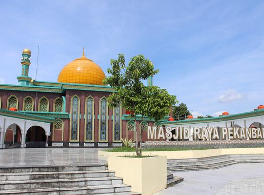 Berkas:Masjid Raya Pekanbaru (4).jpg - Wikipedia bahasa Indonesia,  ensiklopedia bebas