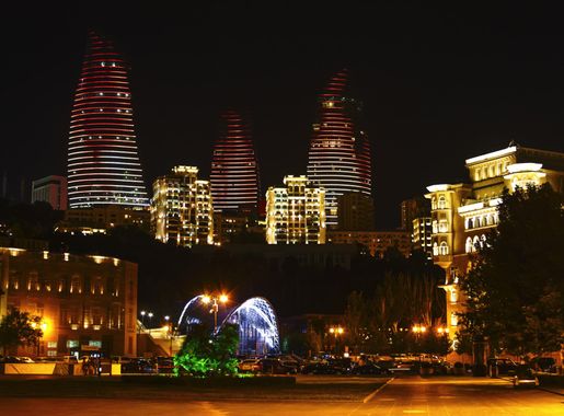 File:Panorama of night Baku, Azerbaijan IMG 9682.jpg - Wikimedia Commons
