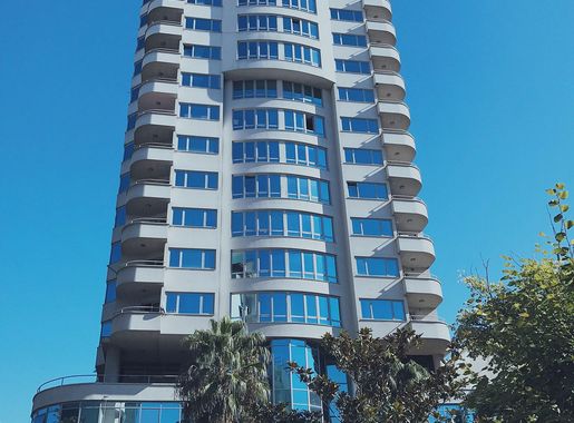 File:Sky Tower Tirana (Oct 2016).jpg - Wikimedia Commons
