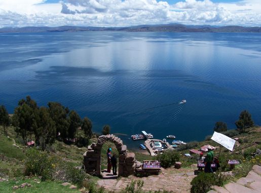 File:05. Isla de Taquile (31).JPG - Wikimedia Commons