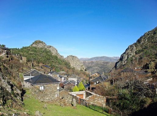 Ficheiro:Aldeia da Pena - Portugal (49297265688).jpg – Wikipédia, a  enciclopédia livre