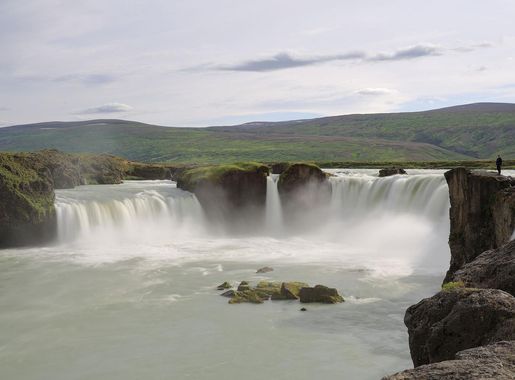 File:Goðafoss July 2014.JPG - Wikipedia