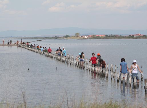 File:Lake Pomorie 2010.jpg - Wikimedia Commons