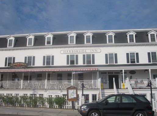 File:Harborside Inn, Block Island, RI IMG 1150.JPG - Wikimedia Commons