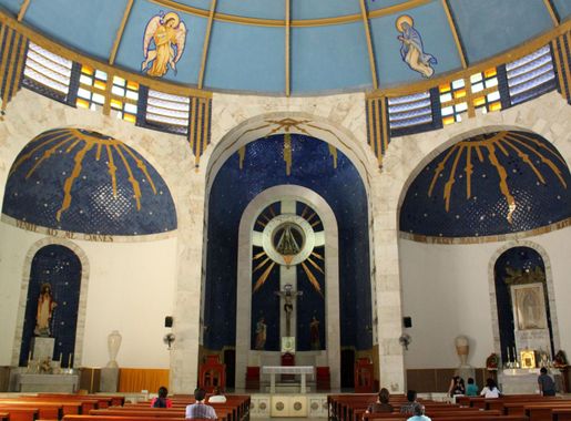 Archivo:Cathedral of Acapulco Inside.jpg - Wikipedia, la enciclopedia libre