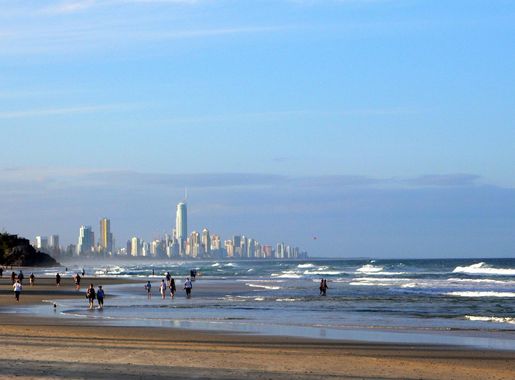 File:Burleigh Heads beach.jpg - Wikimedia Commons