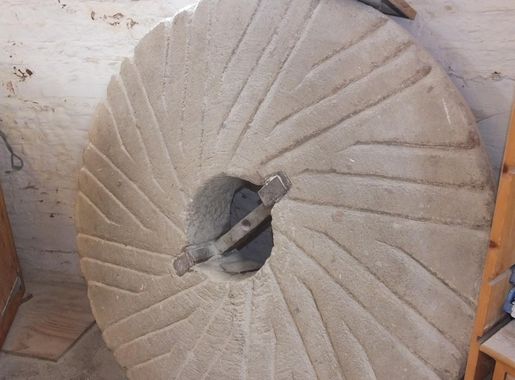 File:Green's Windmill stone 1212.JPG - Wikimedia Commons