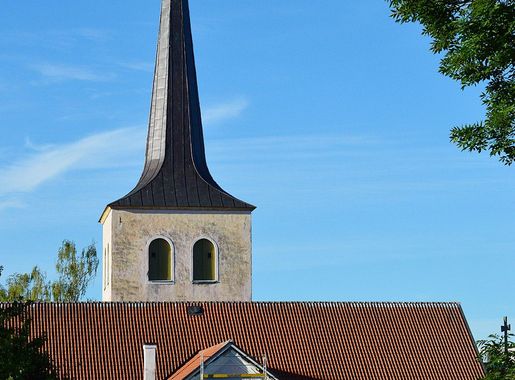 File:Paide Püha Risti kirik.JPG - Wikimedia Commons