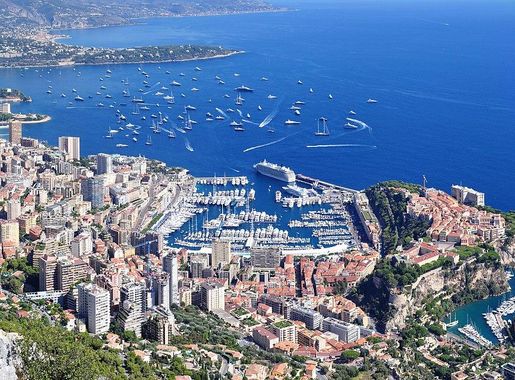 Fichier:Panorama von Monaco-La Turbie.jpg — Wikipédia