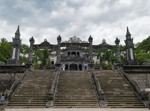 Tập tin:Khai Dinh tomb Hue (27767136409).jpg – Wikipedia tiếng Việt