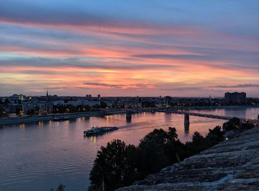 Датотека:Novi Sad panorama from Petrovaradin Fortress.jpg — Википедија