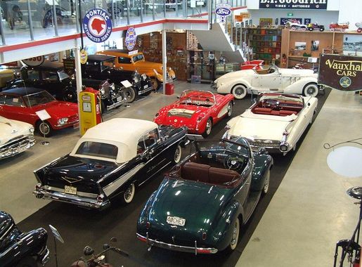 File:1957 Chevy,1957 Corvette,1940 Chevy,1959 Cadillac & Auburn  (9740719958).jpg - Wikimedia Commons