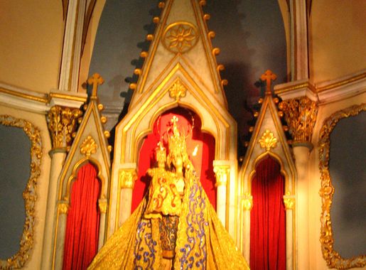 File:Mount Mary Church, Bandra 10.jpg - Wikimedia Commons