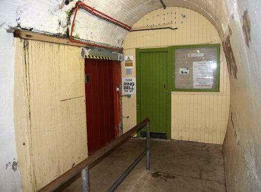 File:Durie Hill Tunnel (Elevator) - Wanganui.JPG - Wikimedia Commons