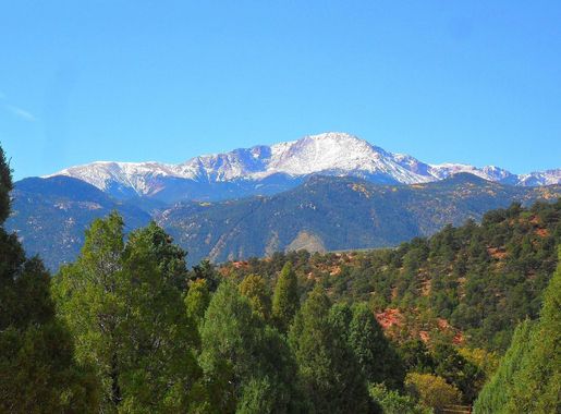 File:Pikespeak.JPG - Wikimedia Commons