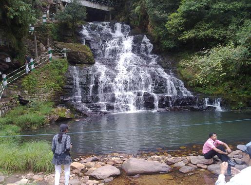 File:Elephant Falls.jpg - Wikimedia Commons