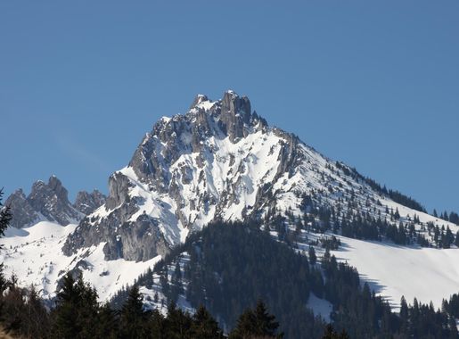 File:Frastanz-Drei Schwestern-04ESD.jpg - Wikimedia Commons