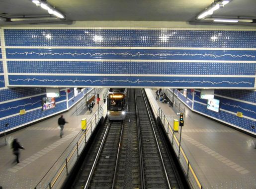 File:Bruxelles - Brussel - Parvis de Saint-Gilles - Sint-Gillis Voorplein  (12038057815).jpg - Wikimedia Commons