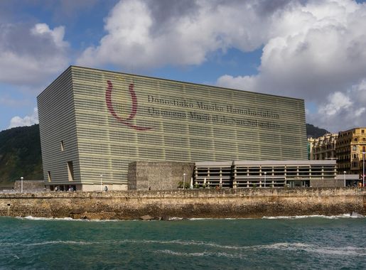 File:San Sebastian Kursaal Palace 1190314.jpg - Wikimedia Commons