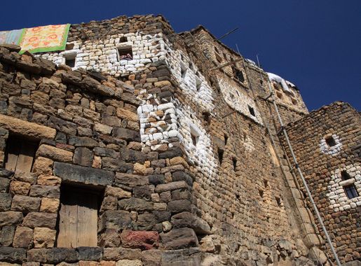 File:Hajarah, Haraz Mountains, Yemen (4324475239).jpg - Wikimedia Commons
