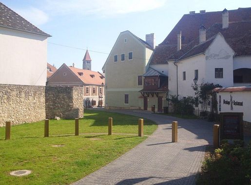 File:Kőszeg Diáksétány.JPG - Wikimedia Commons