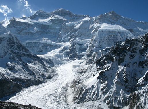 File:Kangchenjunga PangPema.JPG - Wikimedia Commons