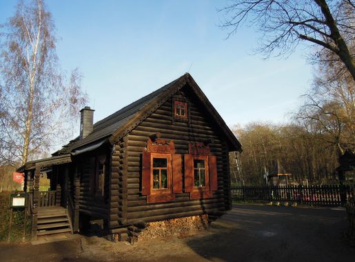 File:Wildpark Leipzig - Russisches Teehaus.jpg - Wikimedia Commons