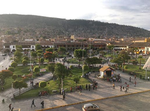 Archivo:Plaza Mayor de Huamanga (25646832758).jpg - Wikipedia, la  enciclopedia libre