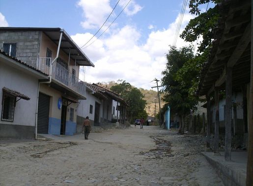 File:Mapulaca,Lempira.JPG - Wikimedia Commons