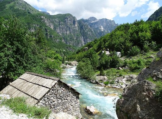 File:Scenery at Theth Village - Northern Albania - 04 (28864739058).jpg -  Wikimedia Commons
