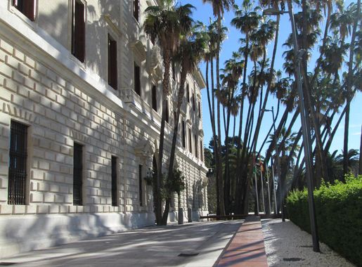 File:Palacio de la Aduana, Málaga 02.JPG - Wikimedia Commons