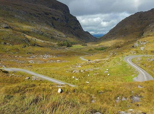 File:Gap of Dunloe looking north.jpg - Wikimedia Commons