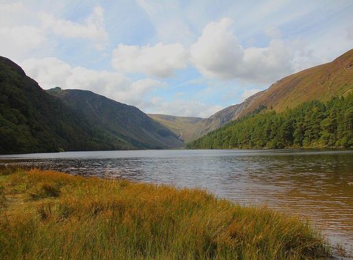 File:Wicklow Mountains National Park Glendalough Valley Upper Lake 03.JPG -  Wikimedia Commons