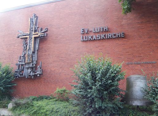 File:Lukaskirche Hannover 8593.jpg - Wikimedia Commons