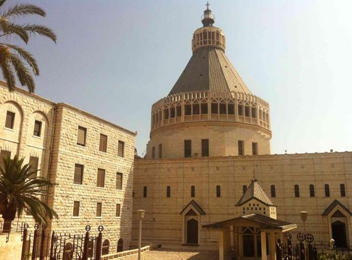 File:Nazareth Verkündigungbasilika Church of Annunciation (34257296024).jpg  - Wikimedia Commons