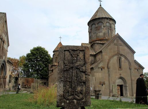 File:Kecharis Monastery, Tsaghkadzor 18.jpg - Wikimedia Commons