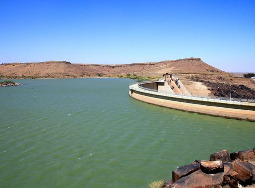 File:Naute dam (2019).jpg - Wikimedia Commons