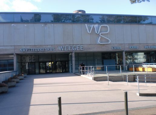 File:WeeGee-talo Espoo.jpg - Wikimedia Commons